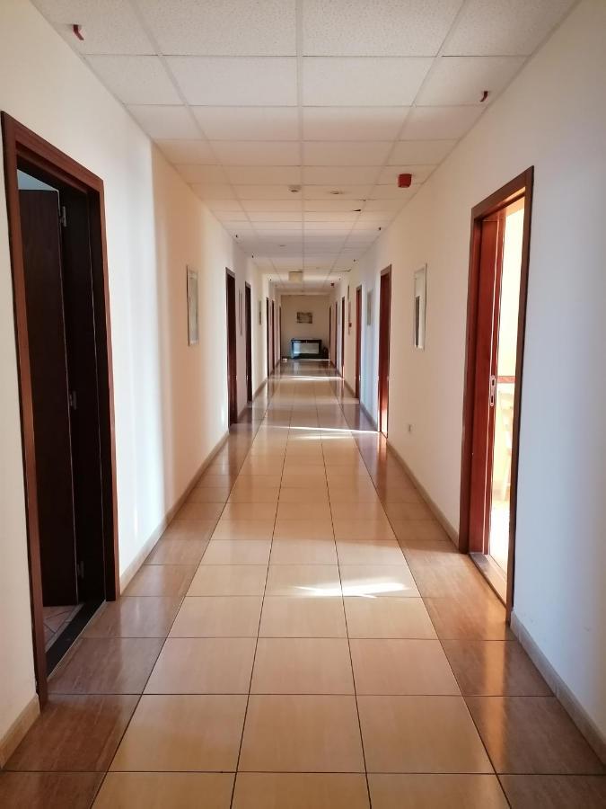 וסס Hotel Ferihegy מראה חיצוני תמונה