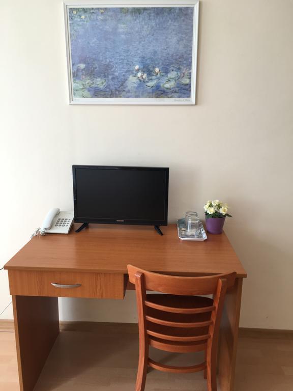 וסס Hotel Ferihegy מראה חיצוני תמונה